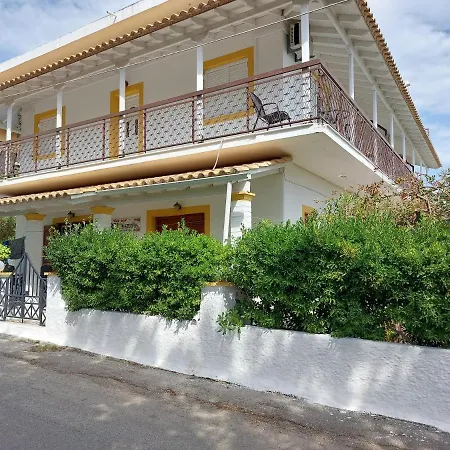 Harry's Appartement Ágios Geórgios
