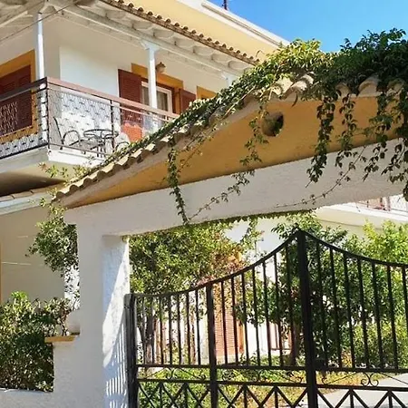 Harry's Appartement Ágios Geórgios